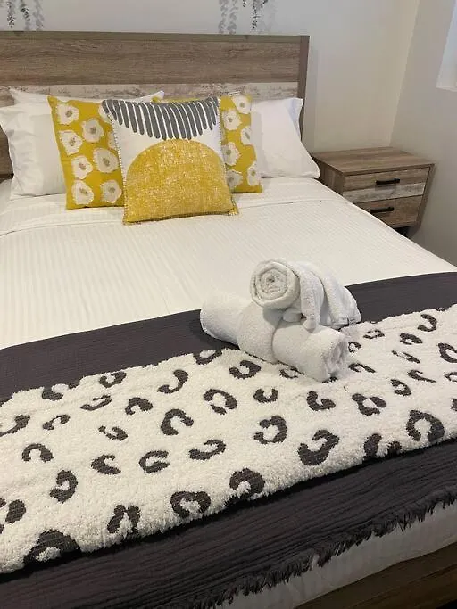 New Boutique Apartment In The Heart Of Mooloolaba By Boxxla Australië